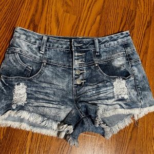 Distressed shorts size 9